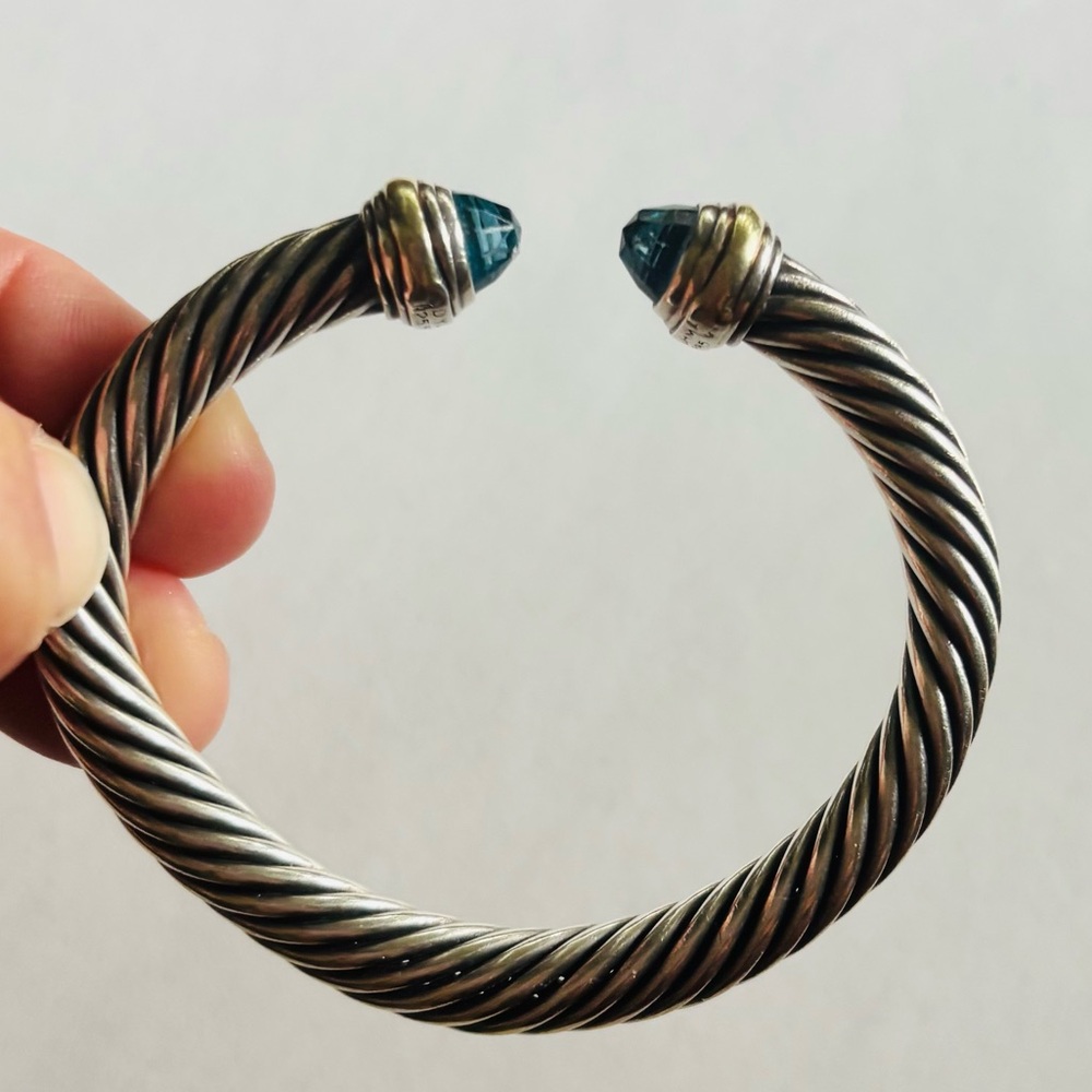 Elegant David Yurman cable bracelet with topaz stone - Picture 4 of 4